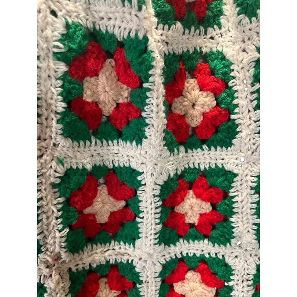 Vintage Handmade Granny Square Crochet Blanket Throw Red Green Fringe 60x45